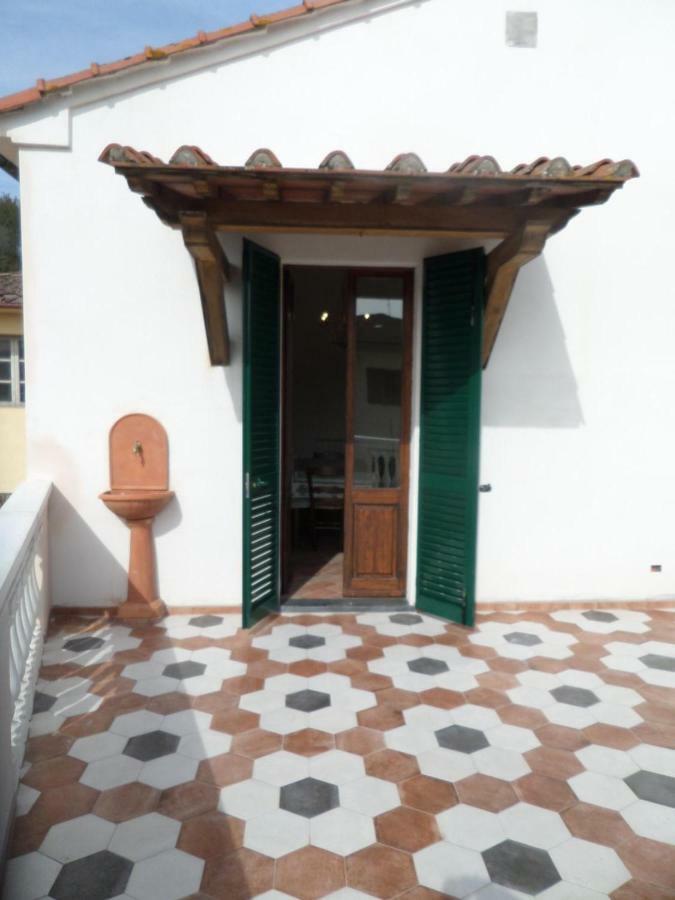La Terrazza Apartment Палая Екстериор снимка